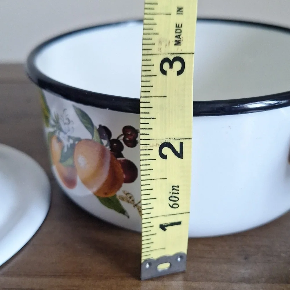 🎁White Enamel Saucepan with Fruit Design FREE with $40 Purchase